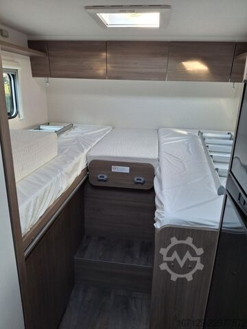 แคมเปอร์กึ่งบูรณาการ CARADO T 338s
