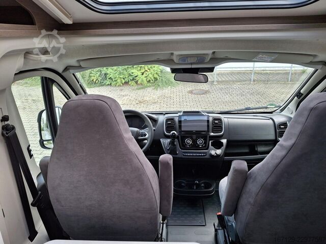 Teilintegriertes Wohnmobil CARADO V 347 Safety ACC, Automatik, Multimedia
