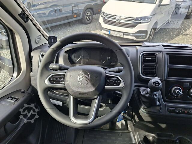 Teilintegriertes Wohnmobil CARADO T 338S