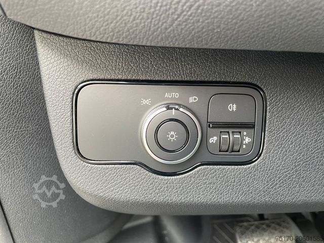 Curtain sider van MERCEDES-BENZ Sprinter 317 CDI 9G 3665 Klima