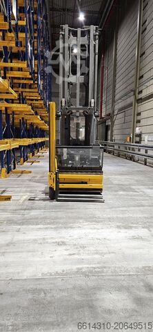 Kitsarööpmeline veoauto Jungheinrich EKX516