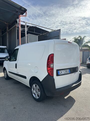 Van FIAT Doblo