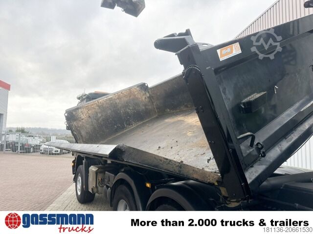 Tipper truck Mercedes-Benz Actros 3341 K 6x4, Bormatik links, Heckkran Penz