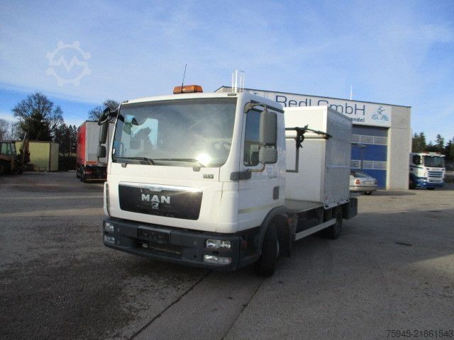 Truk tangki vakum MAN TGL 8.180 Fäkalienwagen, WC, TOI TOI
