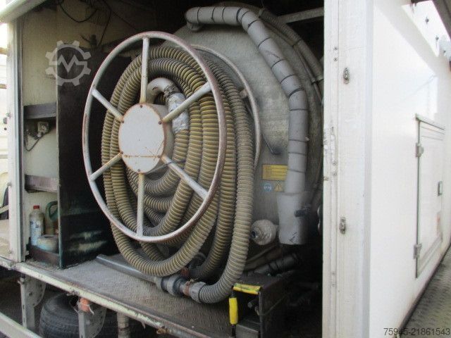 Truk tangki vakum MAN TGL 8.180 Fäkalienwagen, WC, TOI TOI