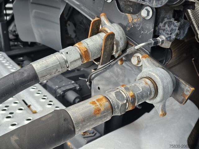 Estándar-SZM Scania R580 V8 4X2 / HYDRAULIC / RETARDER / FULL AIR