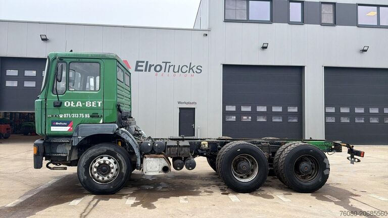 Chasis con cabina MAN 26.364 (STEEL SUSP. / LAMES / BIG AXLE / MANUAL...