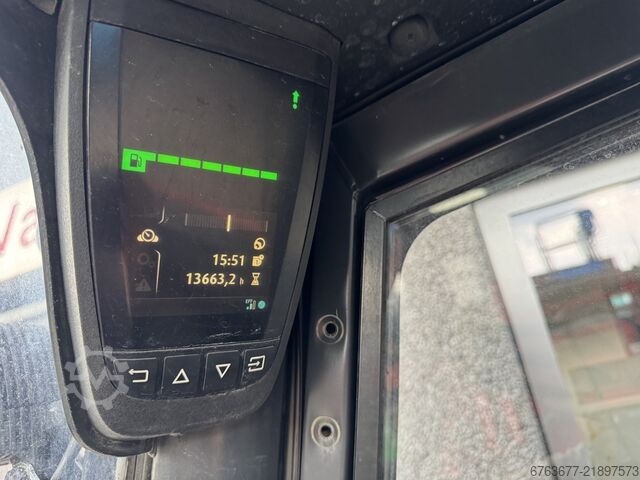 Linde H35D-02 Triplo 550 Angkat Bebas / Sisi Anjak / Pengubah Fork VW Diesel 2018 LINDE H35D-02 Triplo 550 Freelift / Sideshift / Vorkversteller VW Diesel 2018