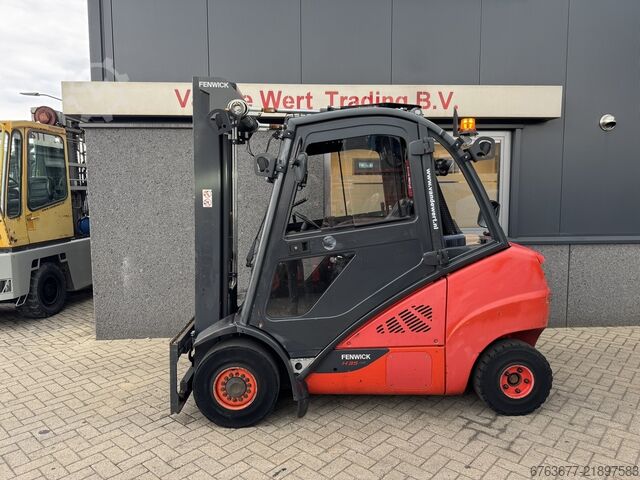 Linde H35D-02 Triplo 535 свободный подъём / боковое смещение / 4-я функция / VW дизель 2016 LINDE H35D-02 Triplo 535 Freelift / Sideshift / 4e Functie VW Diesel 2016