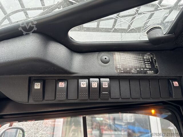 Linde H35D-02 Triplo 535 свободный подъём / боковое смещение / 4-я функция / VW дизель 2016 LINDE H35D-02 Triplo 535 Freelift / Sideshift / 4e Functie VW Diesel 2016