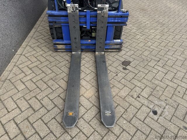  LINDE H30T-01 Triplo 460 Freelift / Sideshift / Vorkversteller / Vorkverlenging LPG 2011