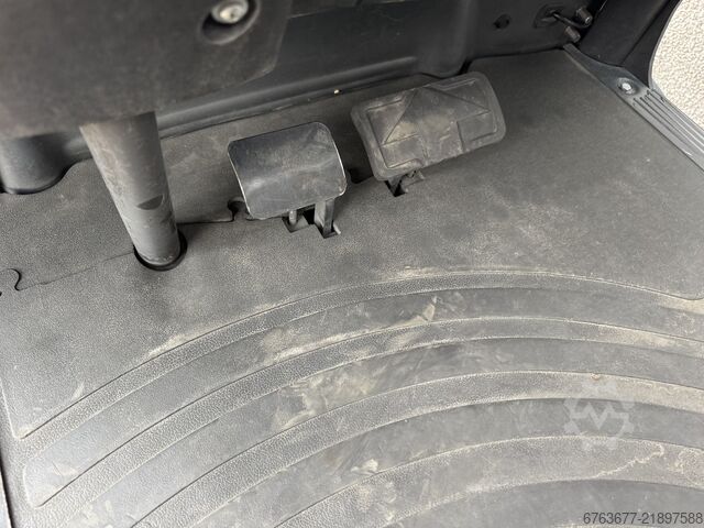  LINDE H30T-01 Triplo 460 Freelift / Sideshift / Vorkversteller / Vorkverlenging LPG 2011