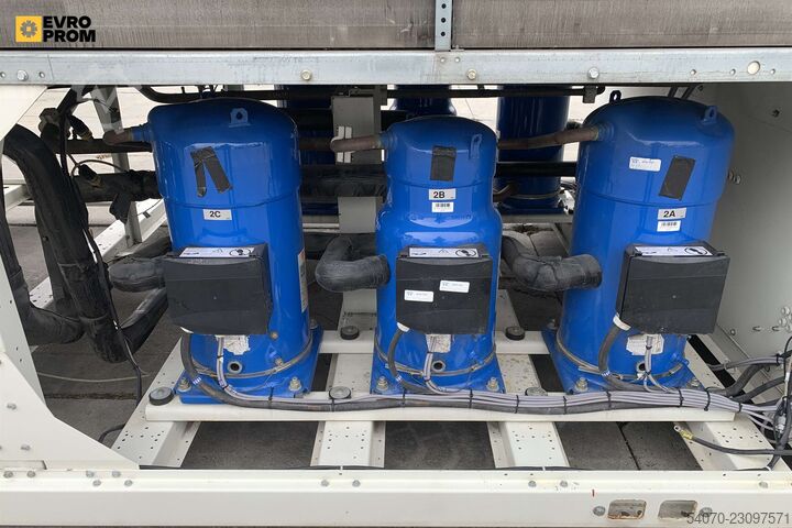 เครื่องทำน้ำเย็น (ชิลเลอร์) Used Industrial Chiller TRANE - 380.9 kW | With warranty