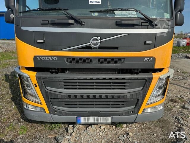 Abfallsammelfahrzeug Volvo FM 370 6x2 - 2 chamber refuse truck.