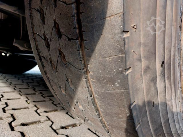 Standard tractor unit MAN TGX 18.460 XXL-Broken Engine-INTARDER-2 Tanks