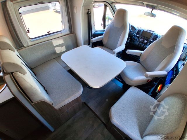 半集成式房车 CARADO T 447 pro+ *Pakate: pro+/Basic/Style*Hub-Bett*