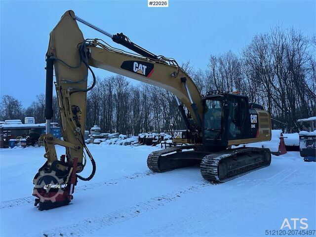 Excavadora sobre orugas CAT 324E excavator with/ GPS and grading bucket. WATCH