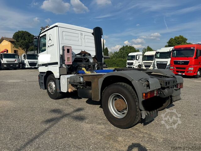 Standard tractor unit Mercedes-Benz 1848 (V8)