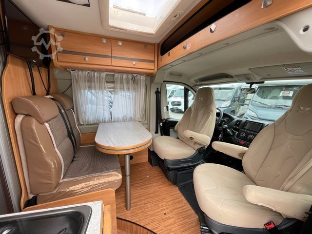 Husbil PÖSSL Roadcruiser | Solar, Markise, age+TV