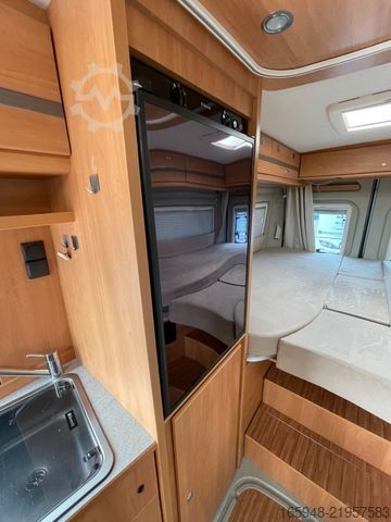 Husbil PÖSSL Roadcruiser | Solar, Markise, age+TV