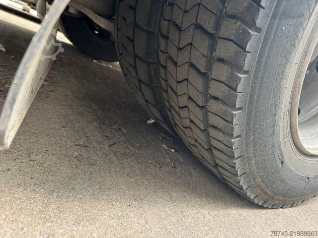 फ्लैटबेड ट्रक टार्प के साथ MAN TGL 12.180 * MOTORSCHADEN * EURO 5 * LBW * 7 M L