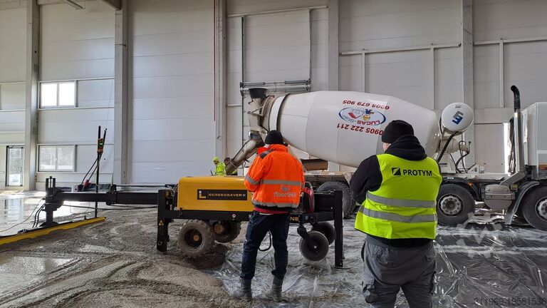 Máquina para colocar hormigón con método de encofrado deslizante Ligchine Screed Saver II