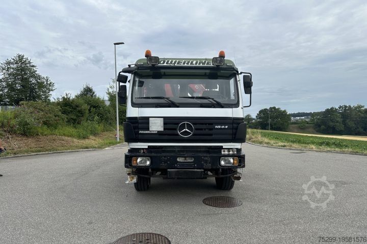 Camion-benne tricar Mercedes-Benz 1844 V8 4x4 Kipper / Swiss-Vehicle
