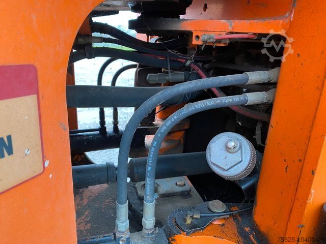 รถตักล้อยาง HITACHI W130 Radlader