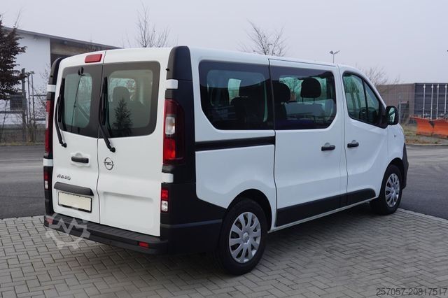 Minibús OPEL Vivaro B Combi L1H1 CDTI
