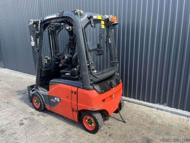 Ashensor elektrik me 4 rrota Linde E16P-01
