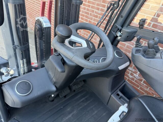 Forklift LPG Linde H35T-01