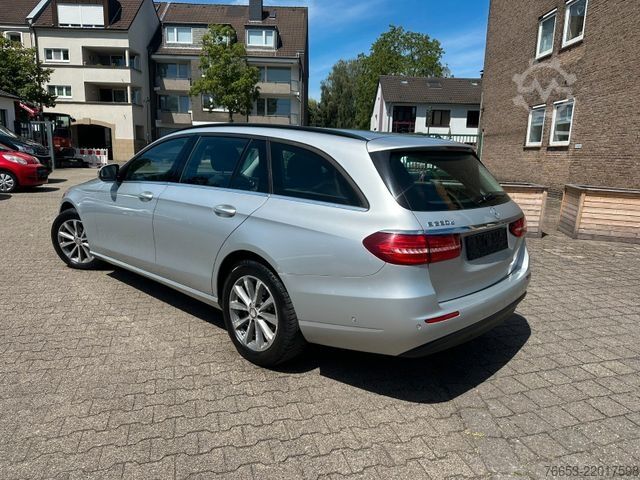 マイクロバス MERCEDES-BENZ E 220d T Automatik 143kw * LED * Navi * Kamera