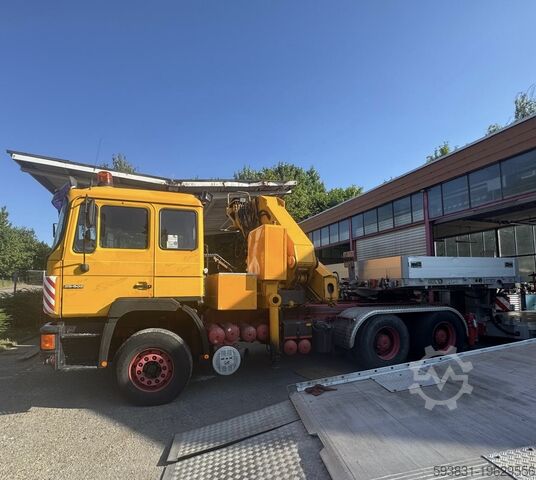 MAN com guindaste todo-o-terreno 15t MAN 25.502 6x4