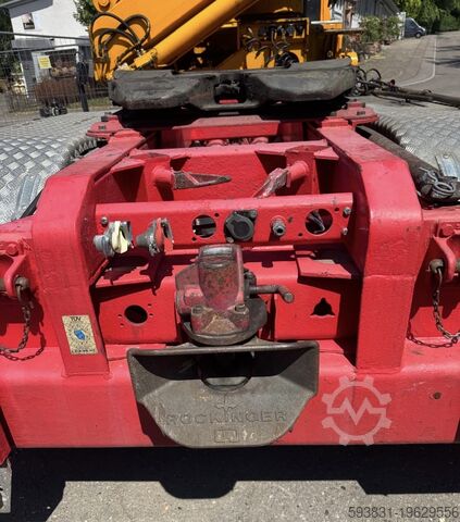 MAN com guindaste todo-o-terreno 15t MAN 25.502 6x4
