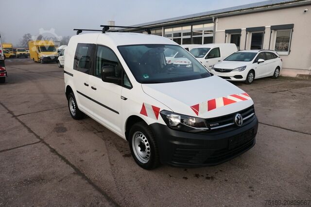 Fourgon tôlé Volkswagen Caddy 2.0 TDI 4Motion 2-Sitzer  Klima Tempomat Werkstatteinbauten COC Rückfahrkamera