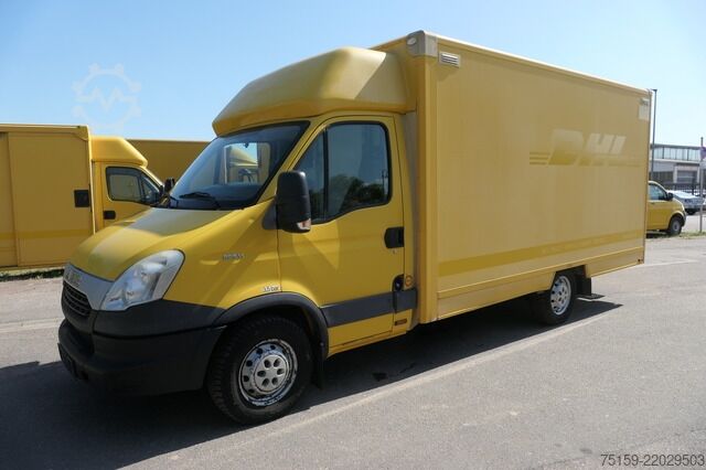 Skriňová dodávka iveco Daily 35 S11 C30C AUTOMATIK KAMERA Regale LUFT DURCHGANG EURO-5 CoC