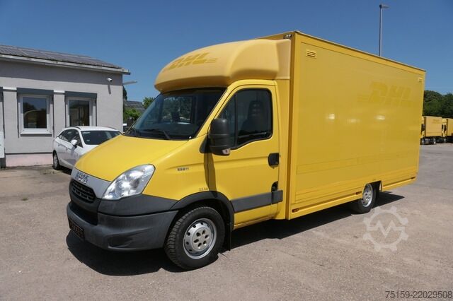 Skriňová dodávka iveco Daily 35 S11 C30C AUTOMATIK KAMERA Regale LUFT DURCHGANG EURO-5 CoC