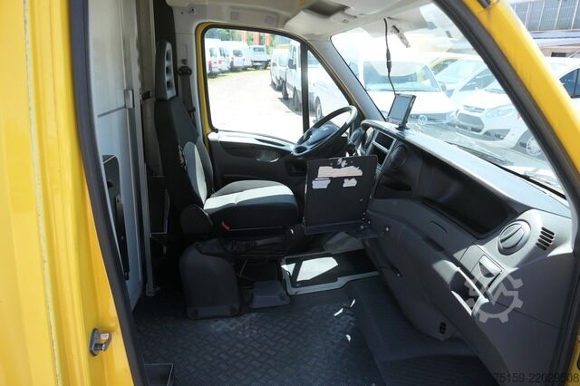Skriňová dodávka iveco Daily 35 S11 C30C AUTOMATIK KAMERA Regale LUFT DURCHGANG EURO-5 CoC
