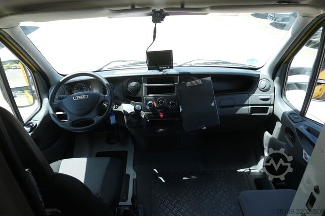Skriňová dodávka iveco Daily 35 S11 C30C AUTOMATIK KAMERA Regale LUFT DURCHGANG EURO-5 CoC