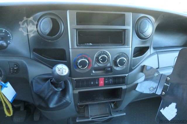 Skriňová dodávka iveco Daily 35 S11 C30C AUTOMATIK KAMERA Regale LUFT DURCHGANG EURO-5 CoC