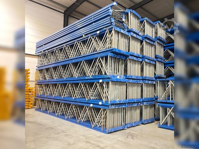  ca. 50,4 lfm. Jungheinrich Esmena Höhe : 400 cm , 2100 kg Fachlast