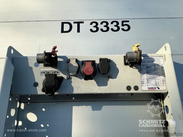 Open semitrailer with tarp Schmitz Cargobull Curtainsider Standard Faltwandtür rechts