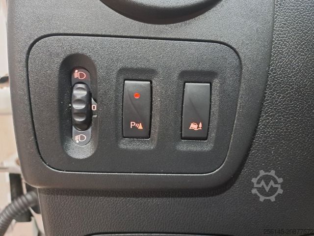 Furgoneta de caja alta OPEL Movano DoKa 6Sitze 3,5 AHK NaviKlimaTüvServicNeu