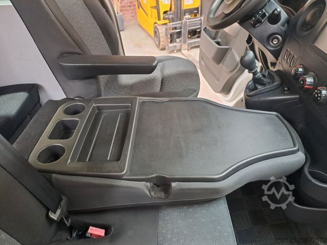 Furgoneta de caja alta OPEL Movano DoKa 6Sitze 3,5 AHK NaviKlimaTüvServicNeu