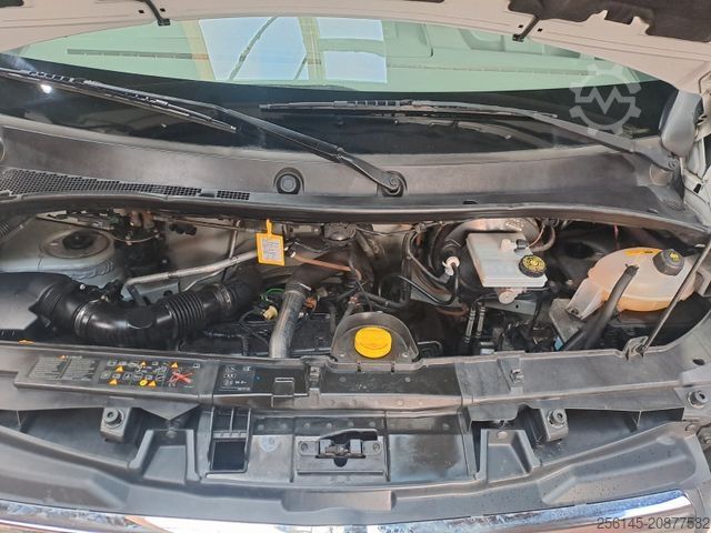 Minibús OPEL Movano DoKa 6Sitze 3,5 AHK NaviKlimaTüvServicNeu