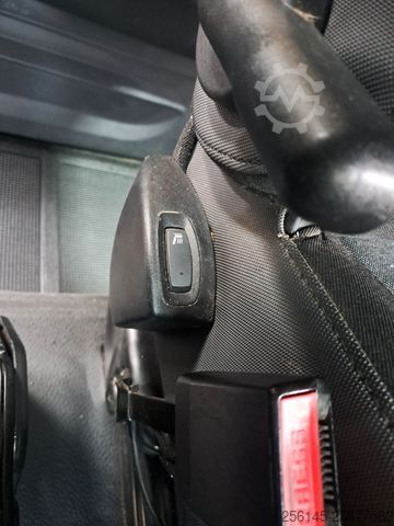 Minibús OPEL Movano DoKa 6Sitze 3,5 AHK NaviKlimaTüvServicNeu