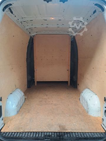 Minibús OPEL Movano DoKa 6Sitze 3,5 AHK NaviKlimaTüvServicNeu