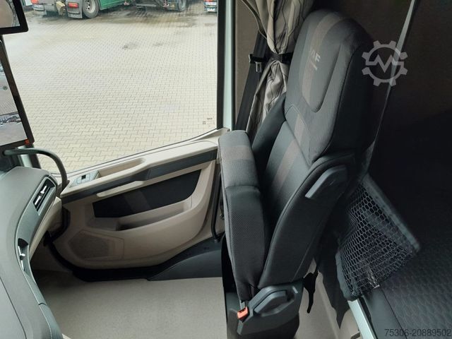 Standard tractor unit DAF XG 480 FT