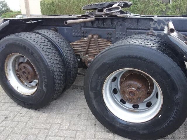 Estándar-SZM Scania P420 6x4 steelsprings