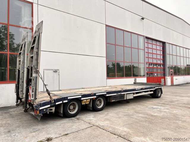 Low loader trailer Müller Mitteltal D3 3 Achs Tieflader 9 m, Verzinkt, Wenig Benutzt